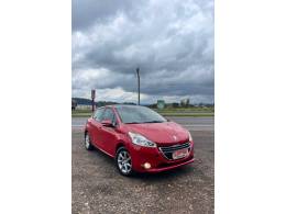 PEUGEOT - 208 - 2013/2014 - Vermelha - R$ 43.900,00