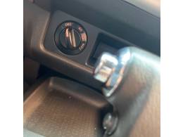 NISSAN - FRONTIER - 2014/2015 - Branca - R$ 102.900,00