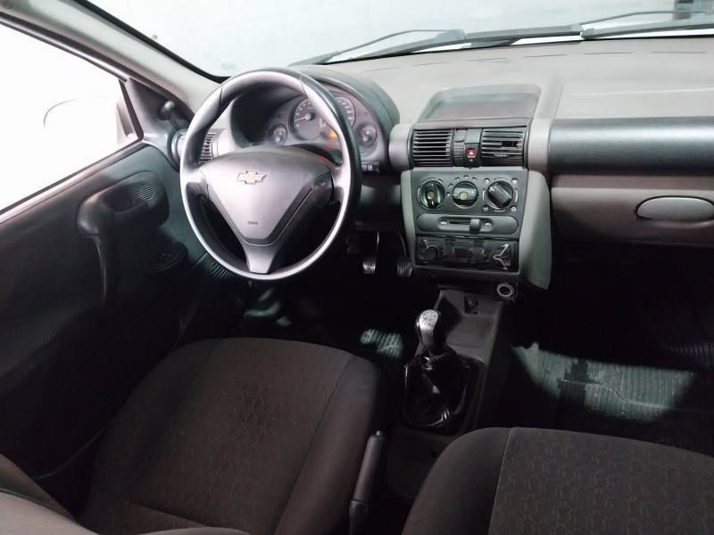 CHEVROLET - CORSA - 2014/2015 - Branca - R$ 34.900,00