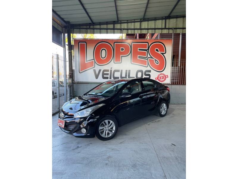 HYUNDAI - HB20S - 2013/2014 - Preta - R$ 57.900,00
