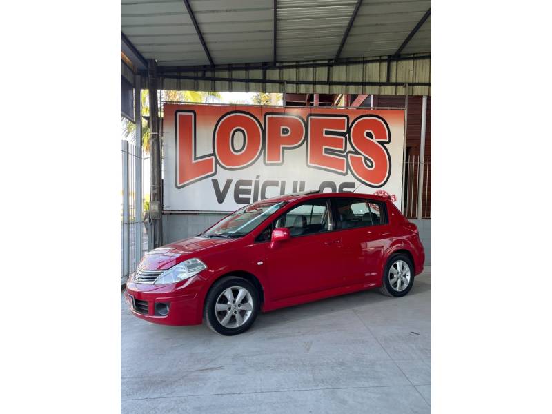 NISSAN - TIIDA - 2012/2013 - Vermelha - R$ 49.900,00