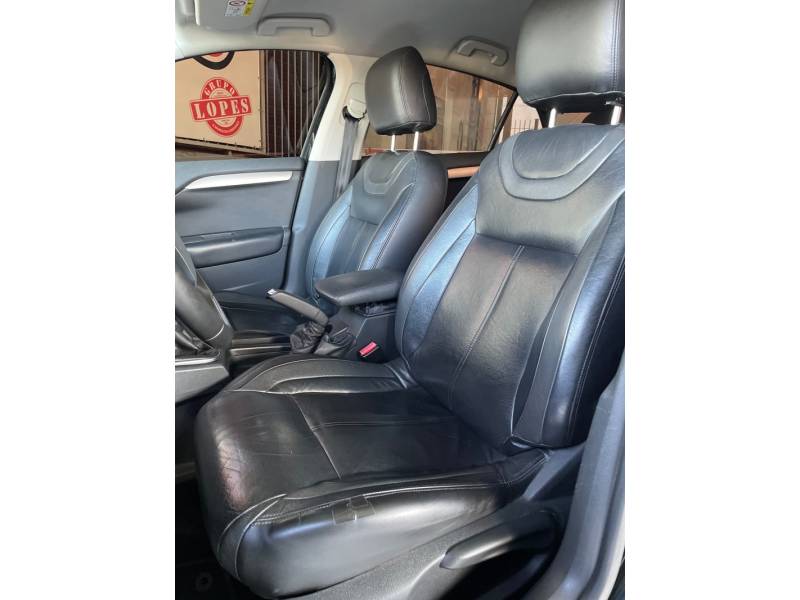 CITROËN - C4 - 2015/2016 - Preta - R$ 49.900,00