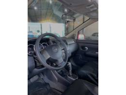 NISSAN - TIIDA - 2012/2013 - Vermelha - R$ 49.900,00