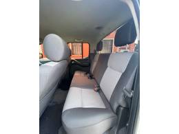 NISSAN - FRONTIER - 2014/2015 - Branca - R$ 102.900,00